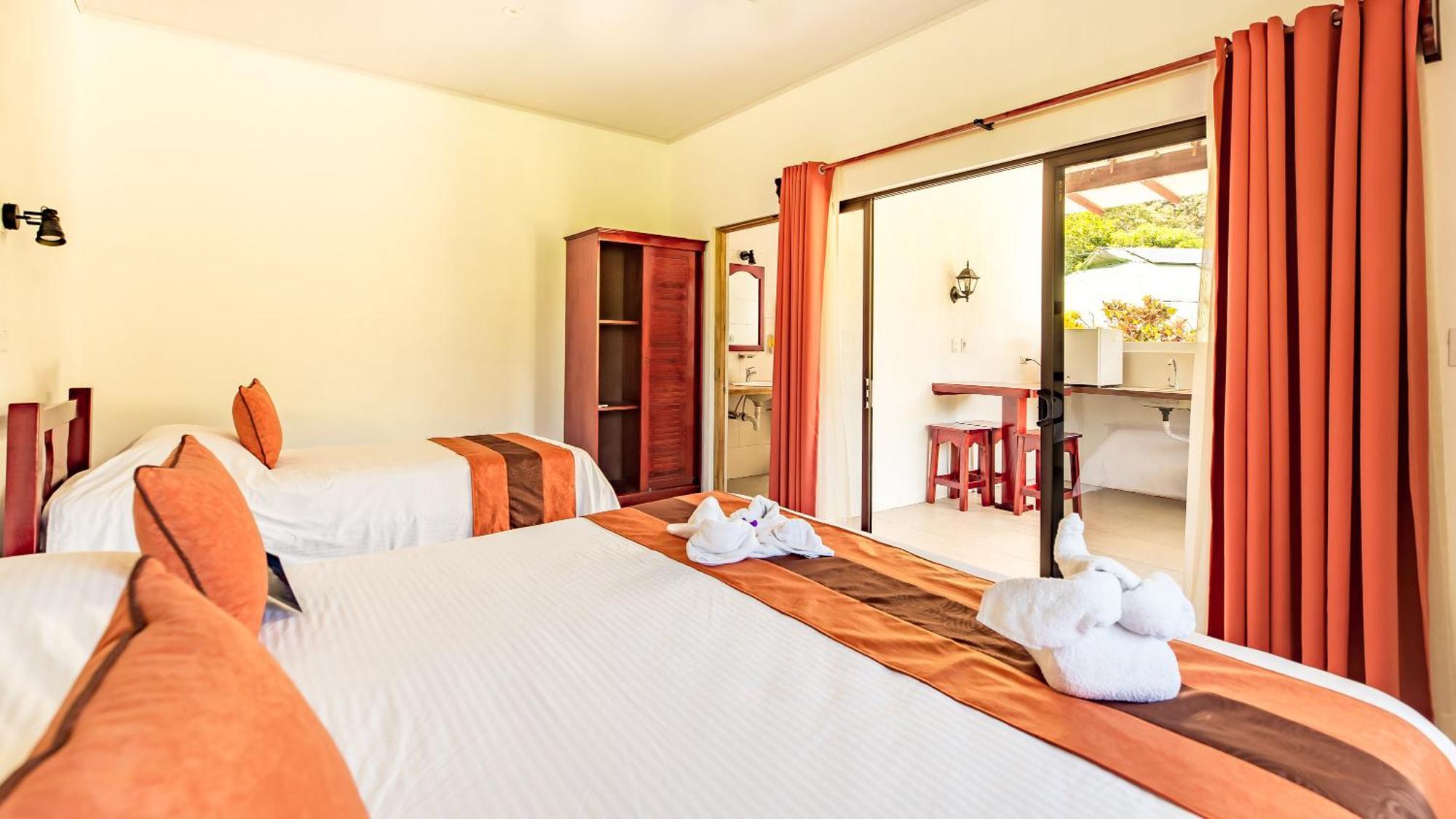 Hotel Villas Rio Mar Dominical Room photo